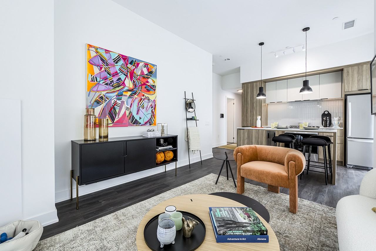 One Eighty Five - Photo 2 of 50