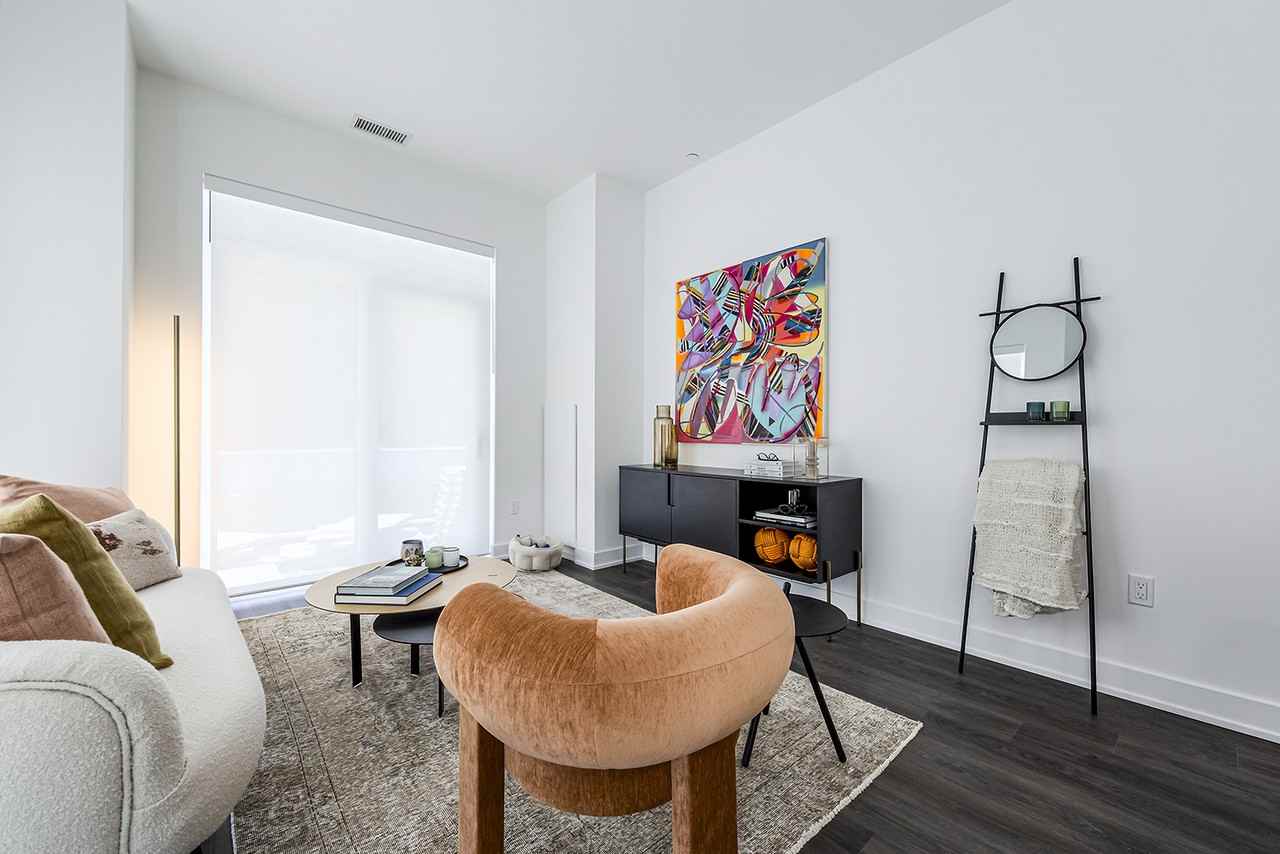 One Eighty Five - Photo 3 of 50