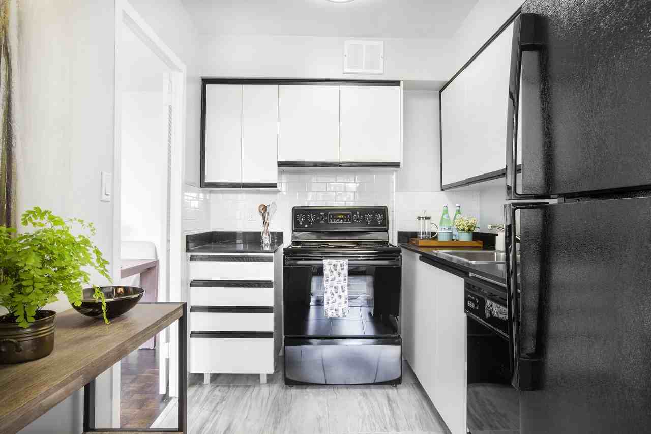 150 Graydon Hall Apartments - Photo 6 of 50