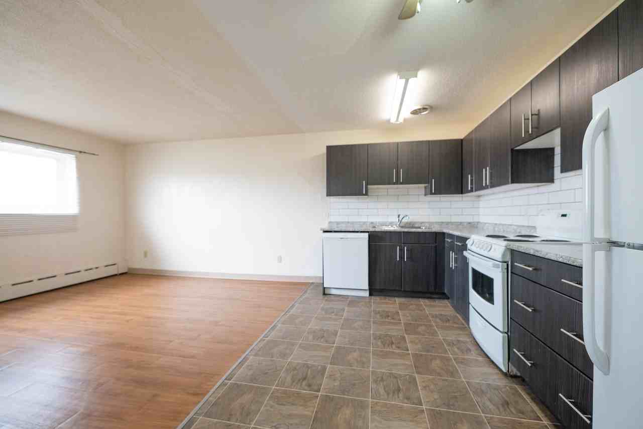 1139 Grant - Photo 3 of 15