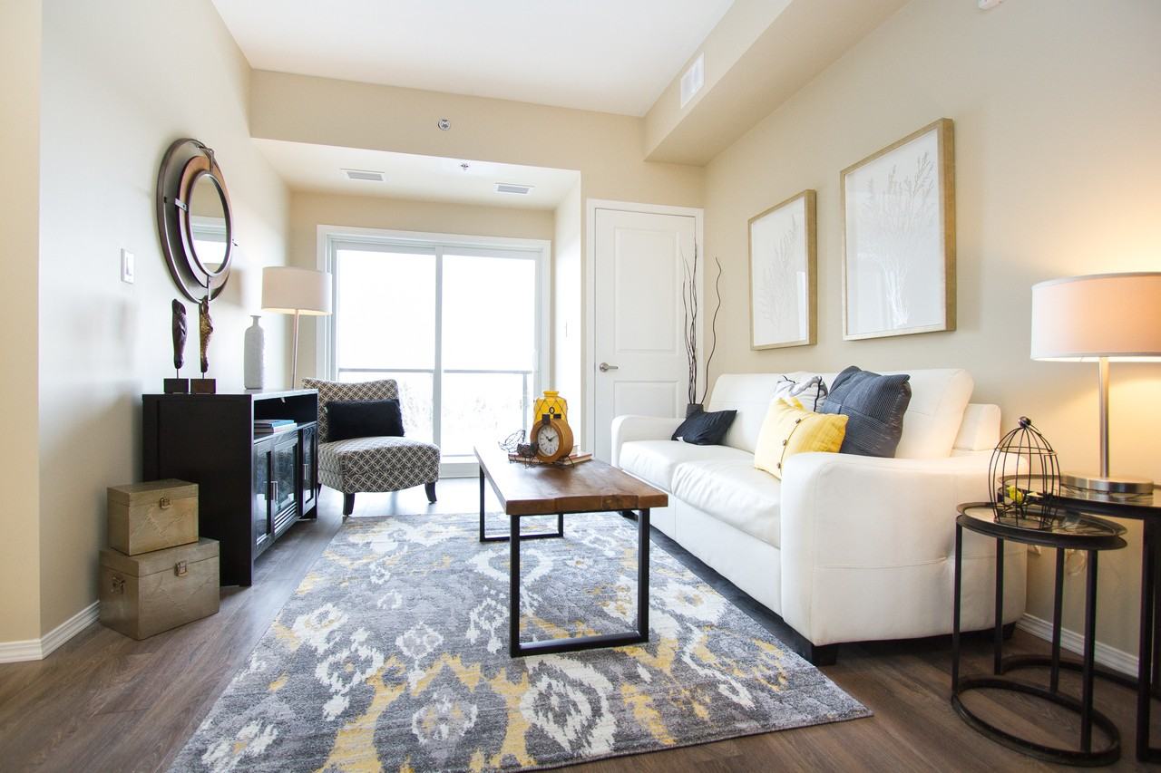 1178 Jefferson - Photo 3 of 8