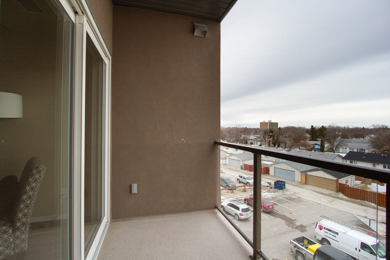 1178 Jefferson - Photo 7 of 8