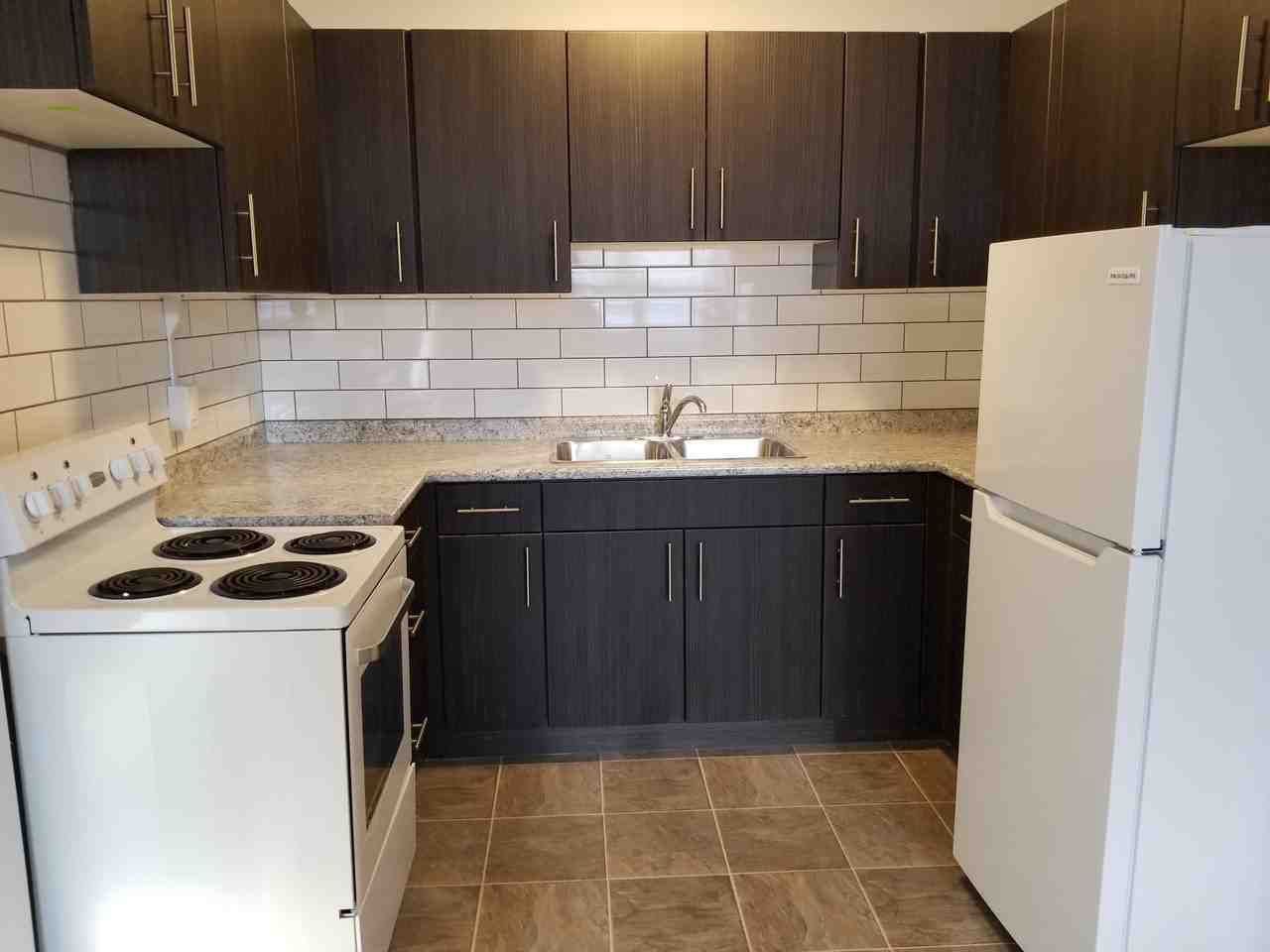 53 Carlton - Photo 2 of 7