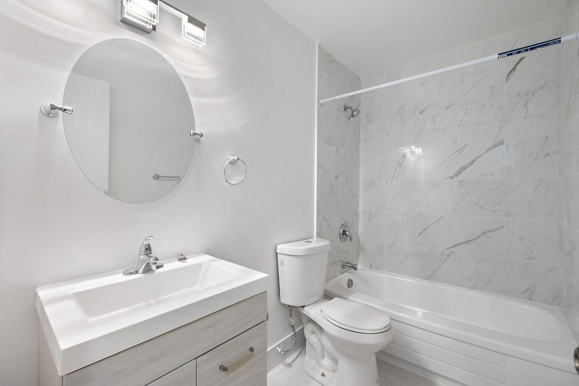 201 Lindsay Street Apartments - Photo 4 of 9