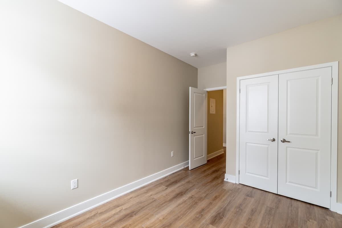 Deerford Road Apartments - Photo 7 of 9