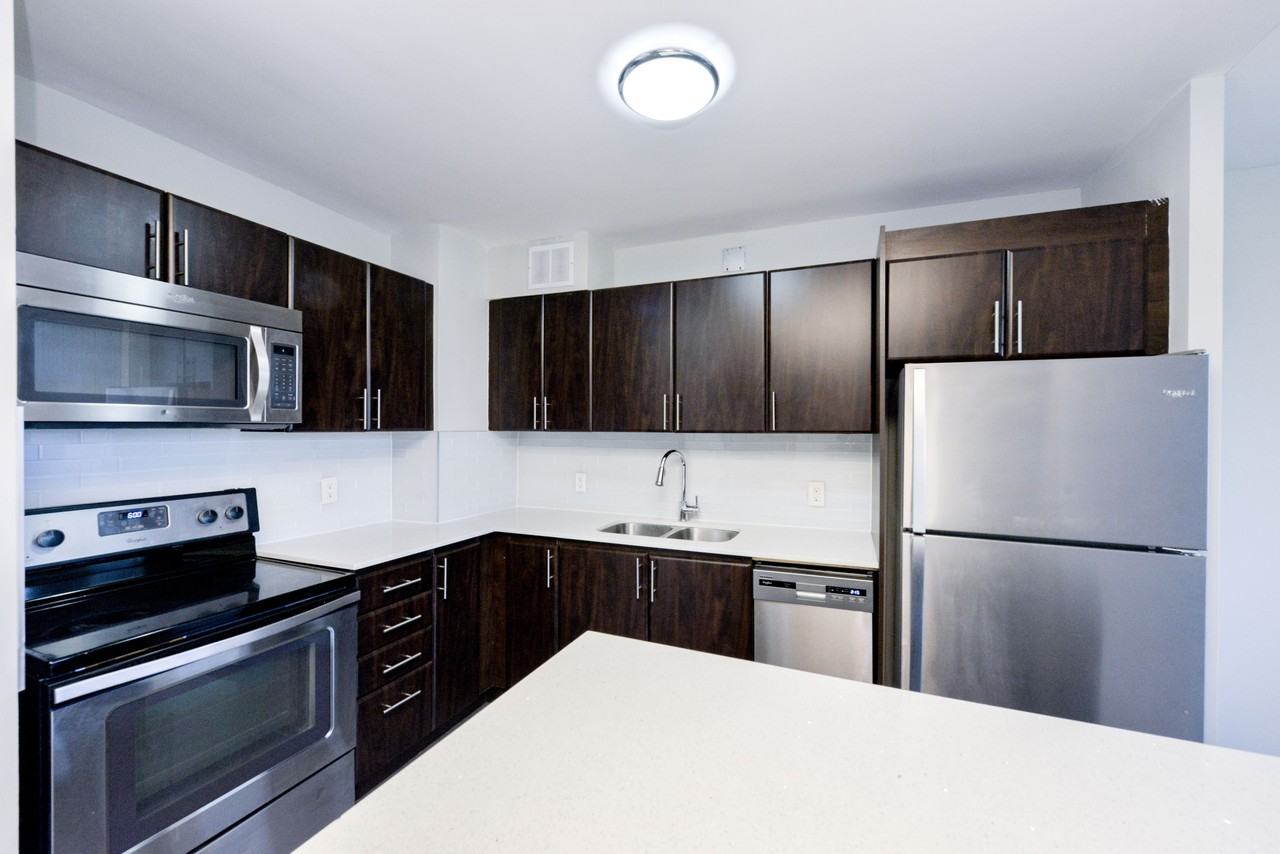 Almore Apartments - Photo 3 of 24