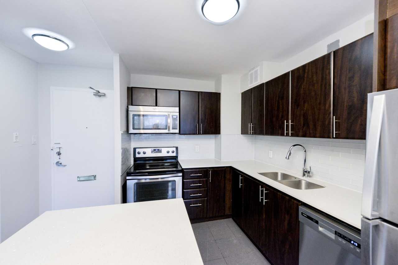 Almore Apartments - Photo 4 of 24