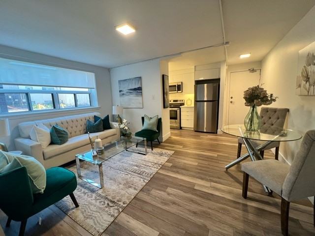 1051 Victoria Park Avenue - Photo 6 of 17