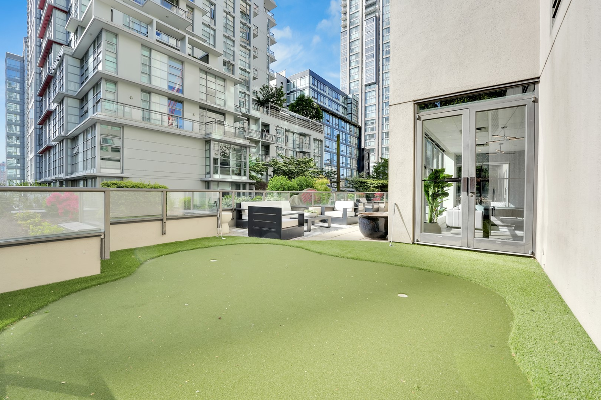 Landis Residences | 2 Bedroom Rental Apartments in Vancouver - Photo 7 of 16