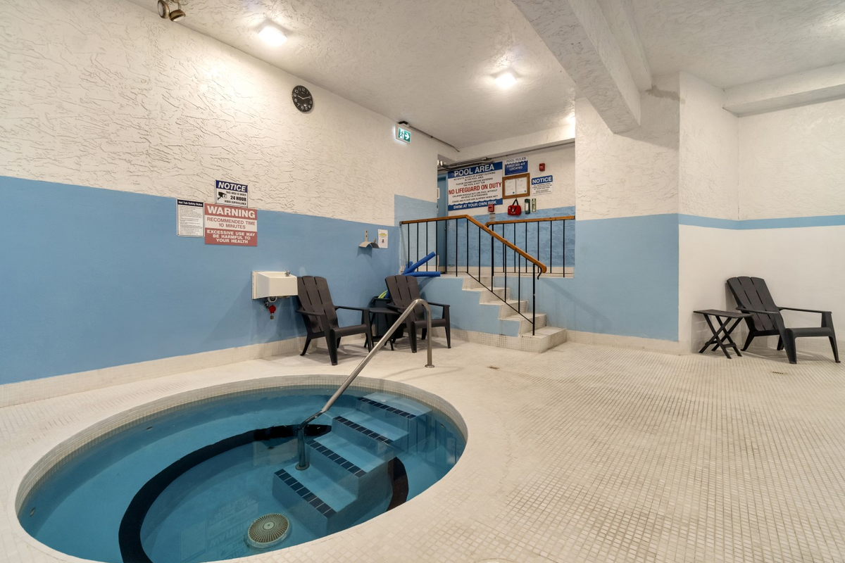 3868 Shelbourne St - Photo 4 of 13