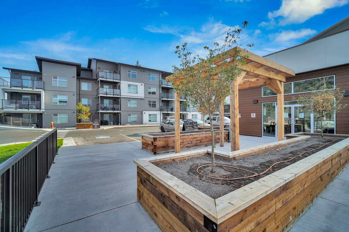 Cascades Residences - Photo 2 of 19