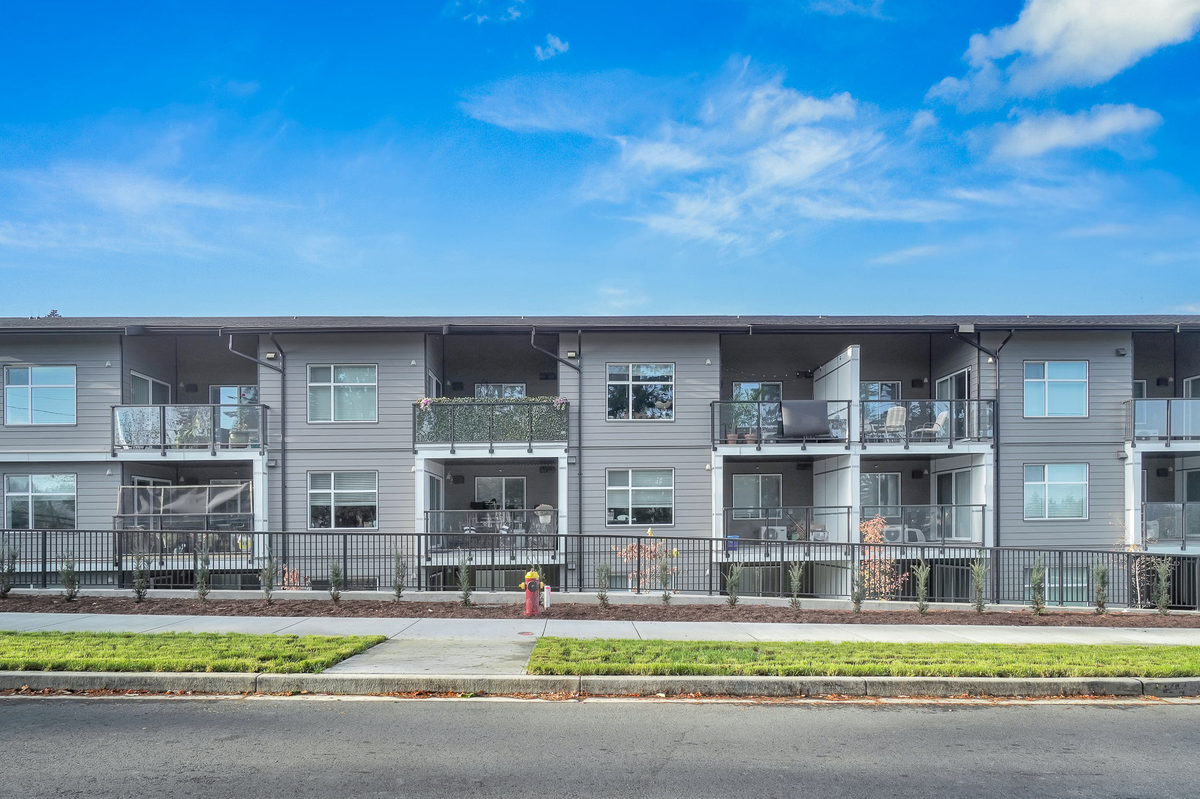 Cascades Residences - Photo 6 of 19