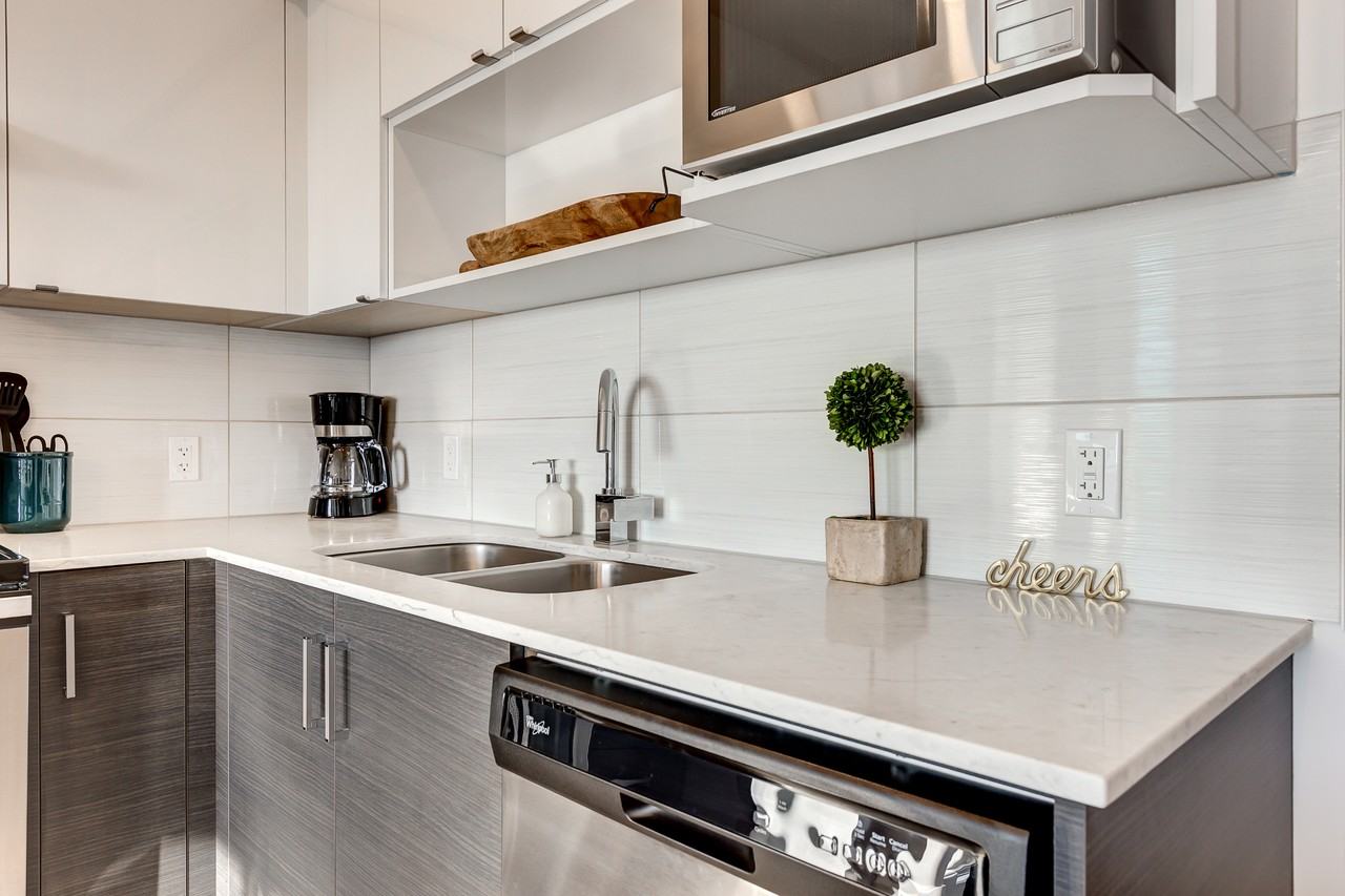 Marquee on 16th - Photo 6 of 50