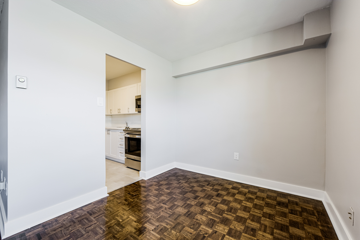 70 Park Street East - Photo 7 of 22