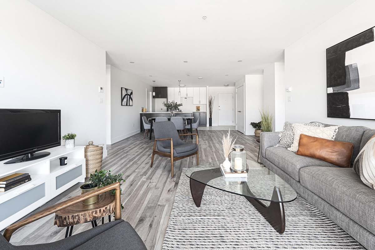 The Sterling Bedford Apartments - Photo 2 of 13