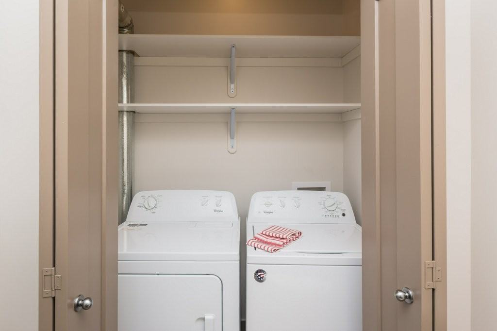 Pine Creek Manor - Photo 7 of 47