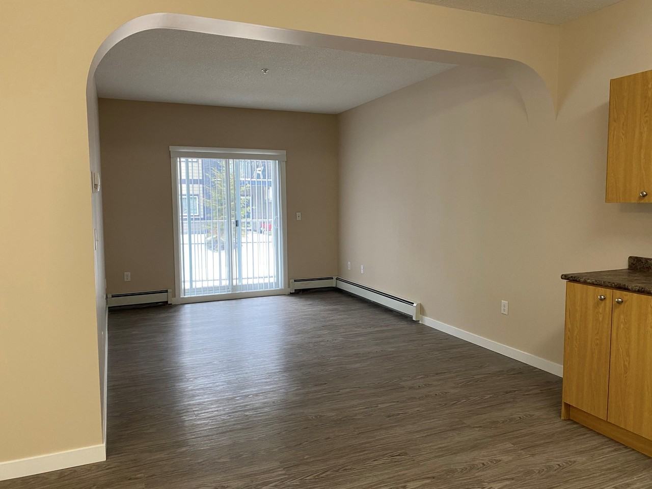 Tamarack Manor - Photo 4 of 36