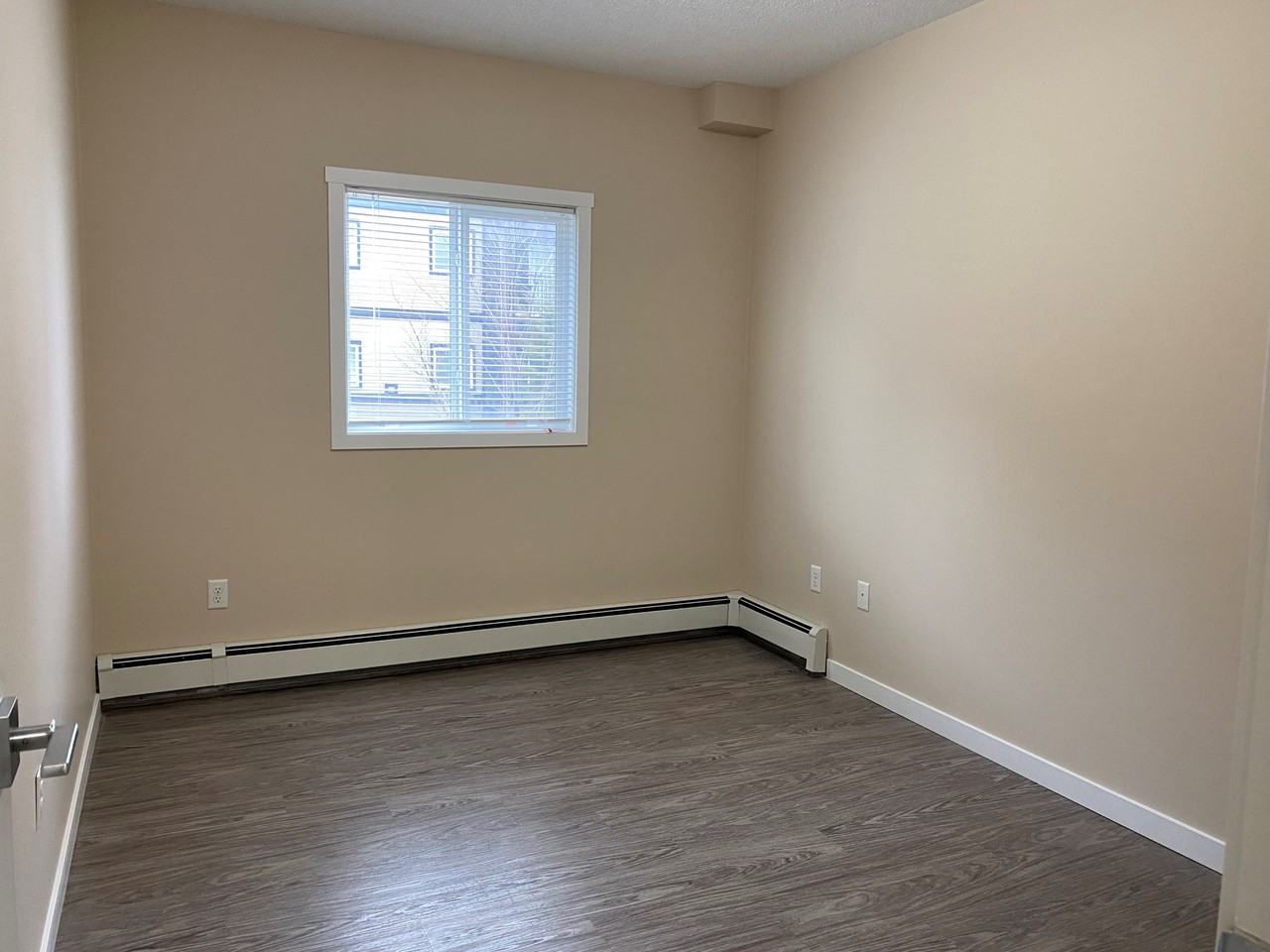 Tamarack Manor - Photo 6 of 36