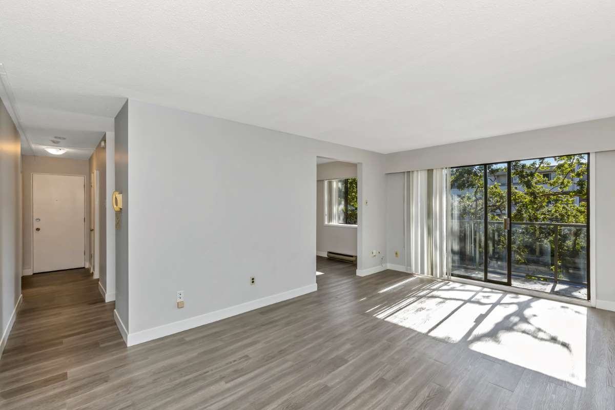 Don Quadra Apartments - Photo 7 of 21