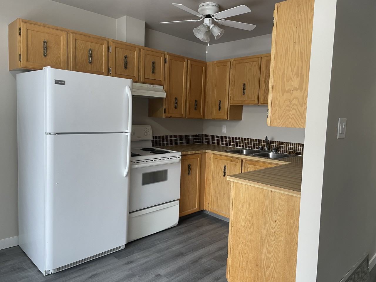 Summerfield - Photo 7 of 13