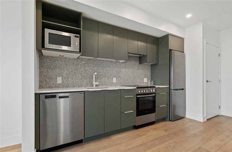 Comma Fraser Apartments - Photo 4 of 34