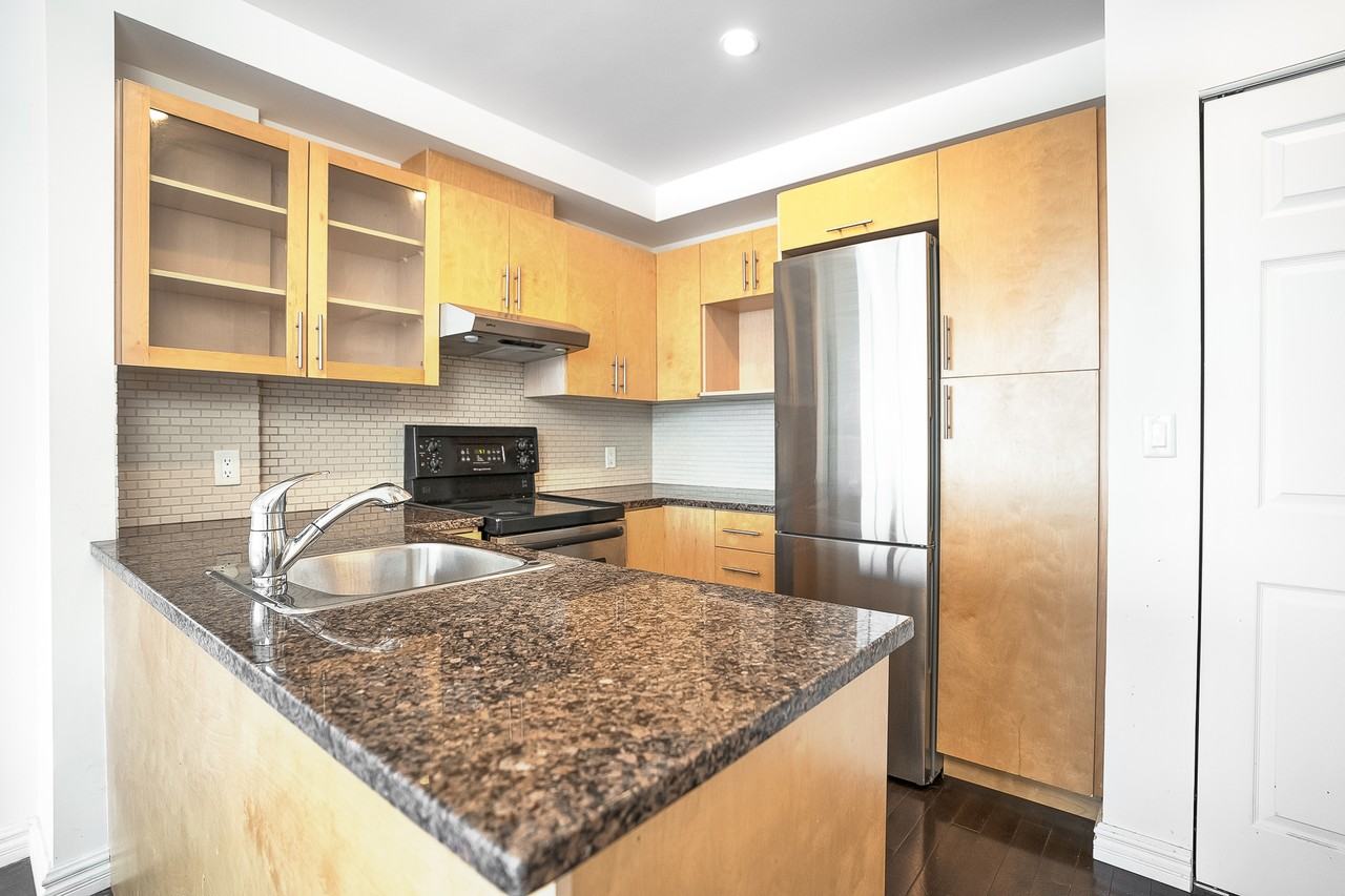 Le 400 Sherbrooke ouest - Photo 3 of 27