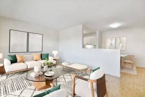 featured image of 1343 Meadowlands Dr E