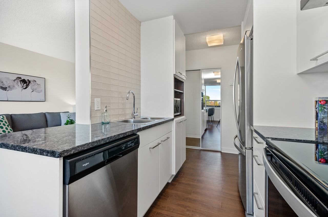 The Coral - Photo 5 of 50