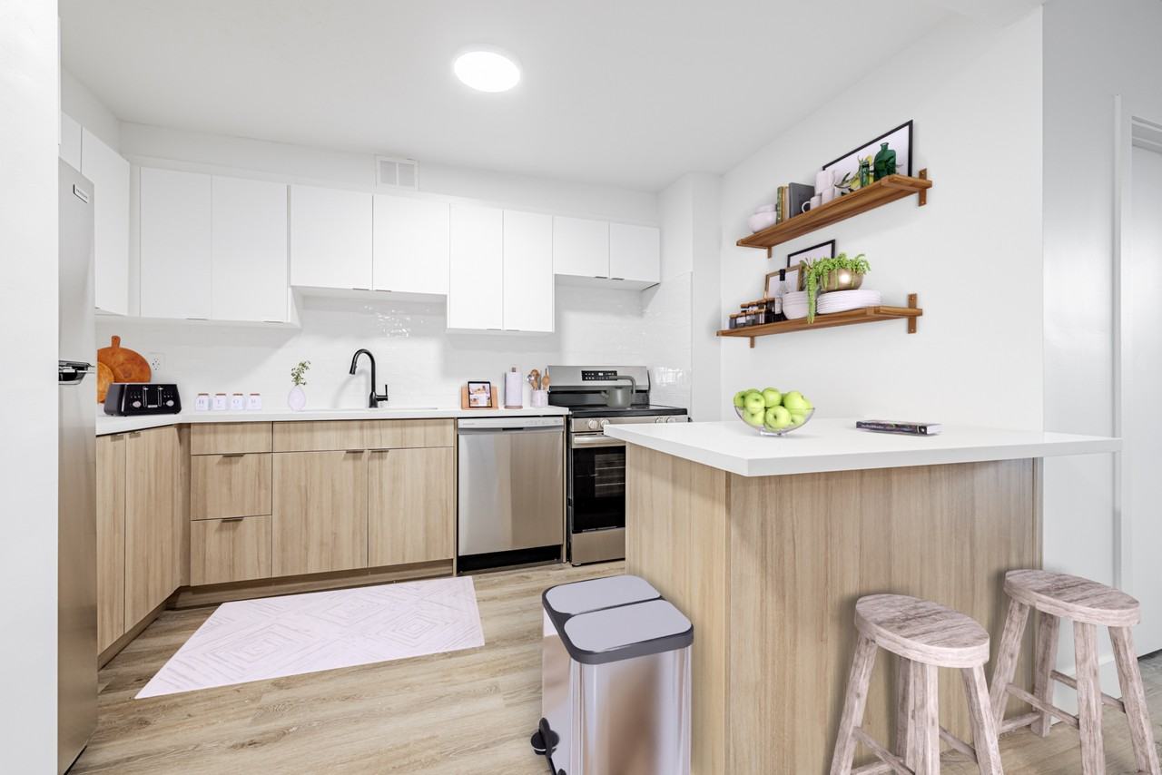 2,6,7,8 Park Vista Apartments - Photo 4 of 50