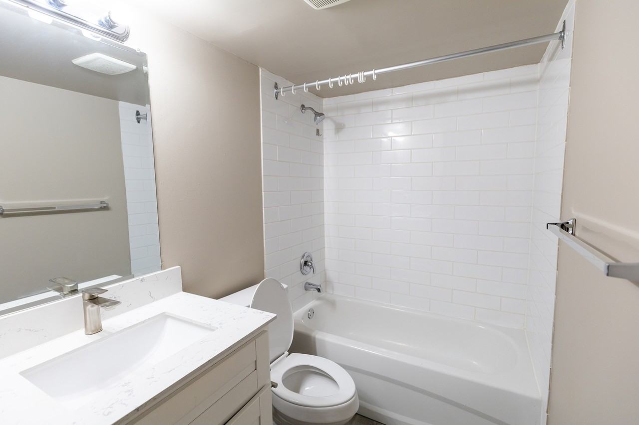 Cedarbrae Manor Apartments - Photo 7 of 44