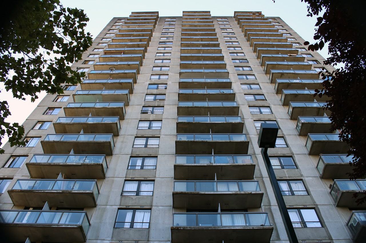 1644 NELSON ST - Photo 3 of 11