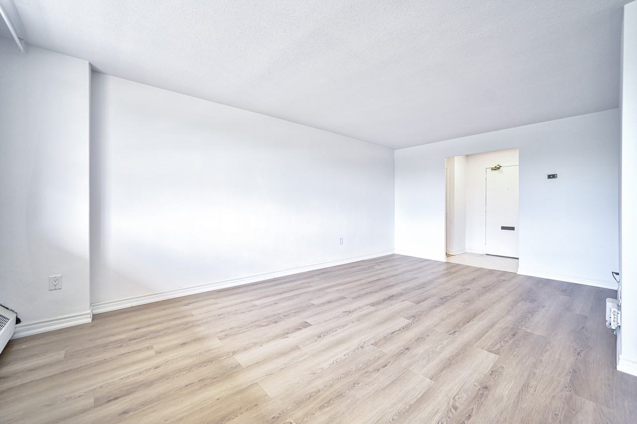 Oakview Heights - Photo 7 of 50