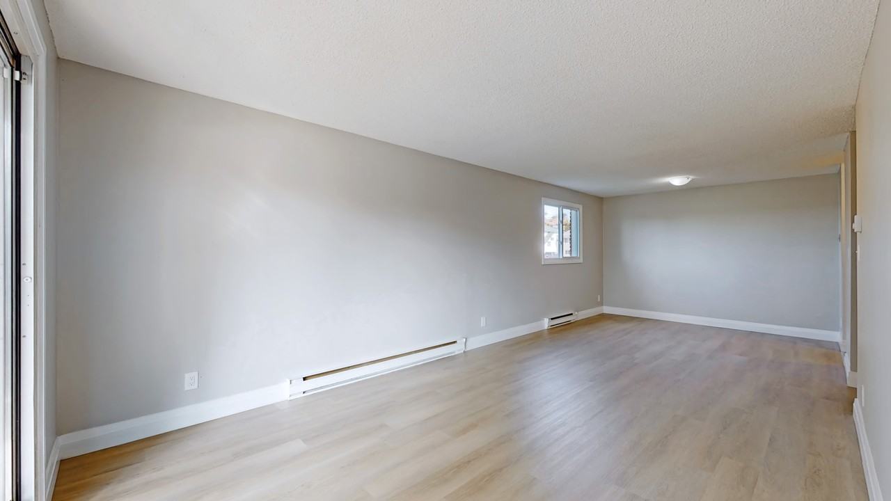 Bedford By The Water - Photo 6 of 23