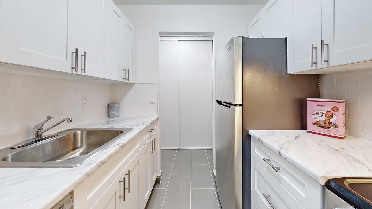 Bedford Oaks - Photo 4 of 43