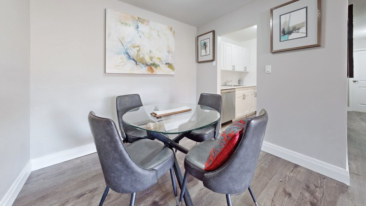 Bedford Oaks - Photo 5 of 43