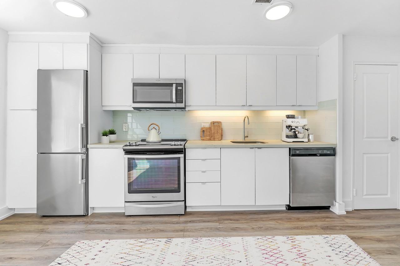 149 Cosburn Avenue - Photo 2 of 13