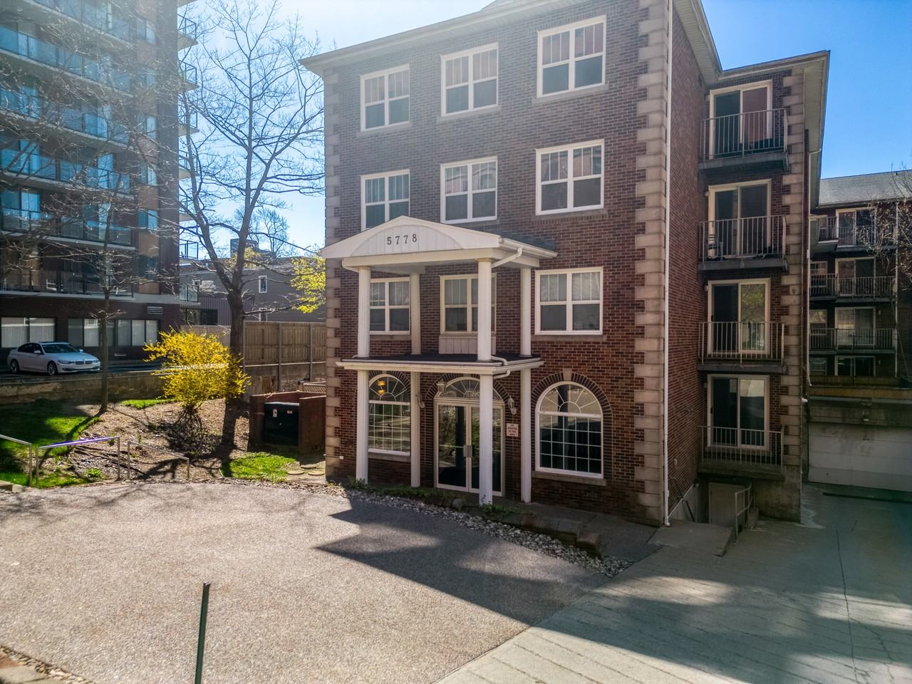 Prince Joe Castle - Photo 4 of 50