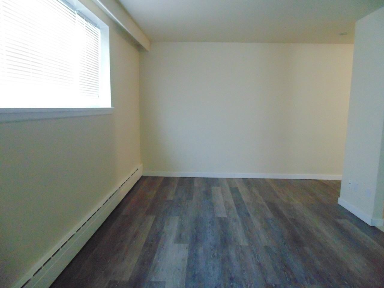 160 Johnson Ave - Photo 4 of 15