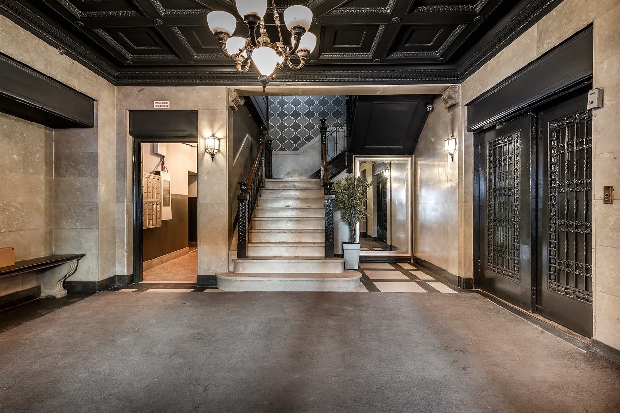 418 Claremont - Photo 7 of 8