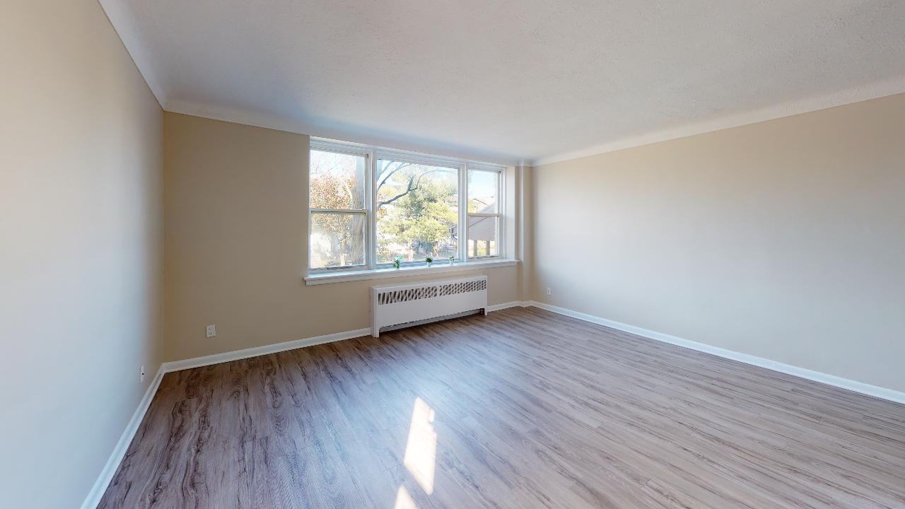 1276 Dorchester - Photo 5 of 8