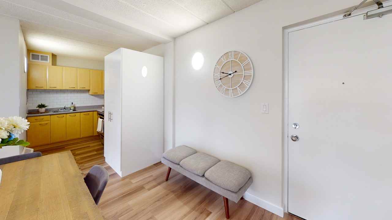 218 Maclaren - Photo 7 of 14