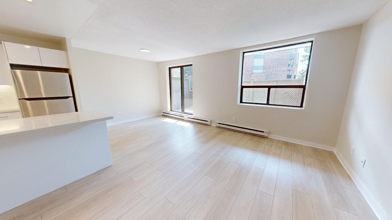 70 Roehampton - Photo 5 of 34