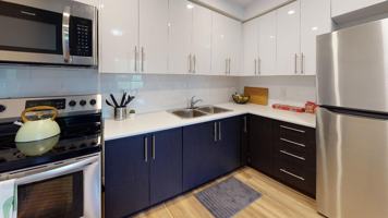 featured image of 100 Silvercreek Pky N