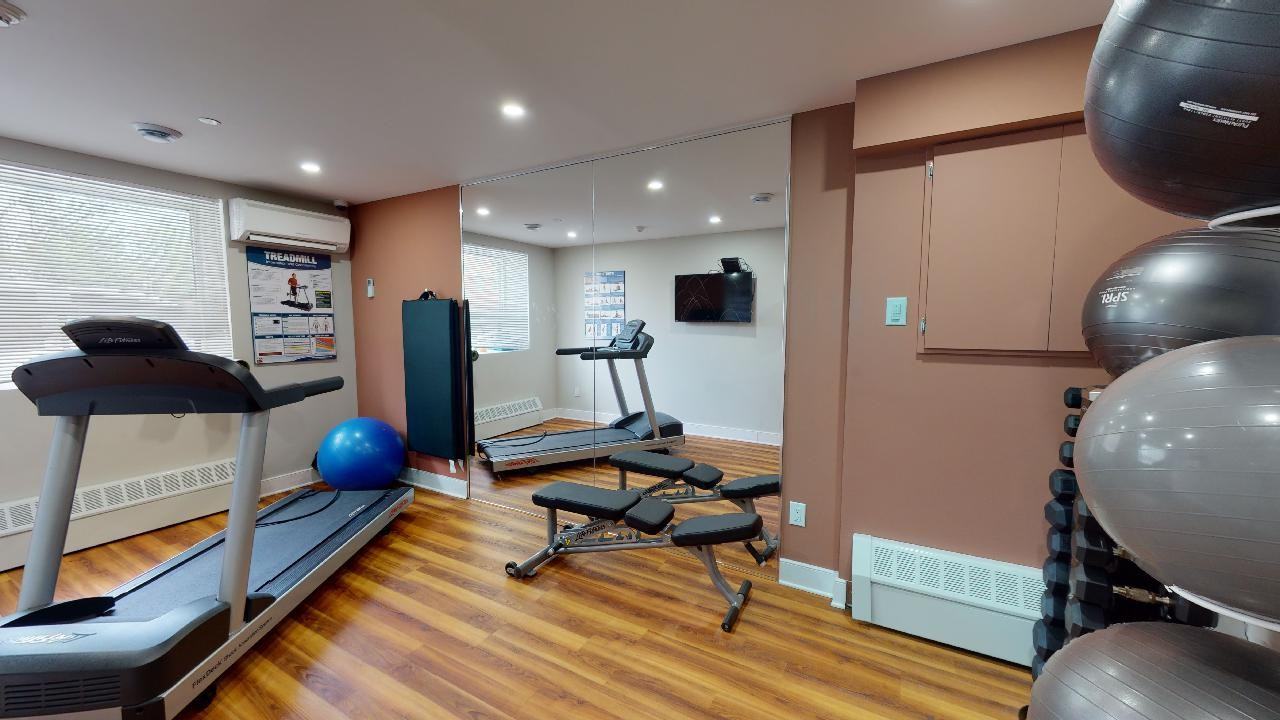 455 Maple - Photo 5 of 11