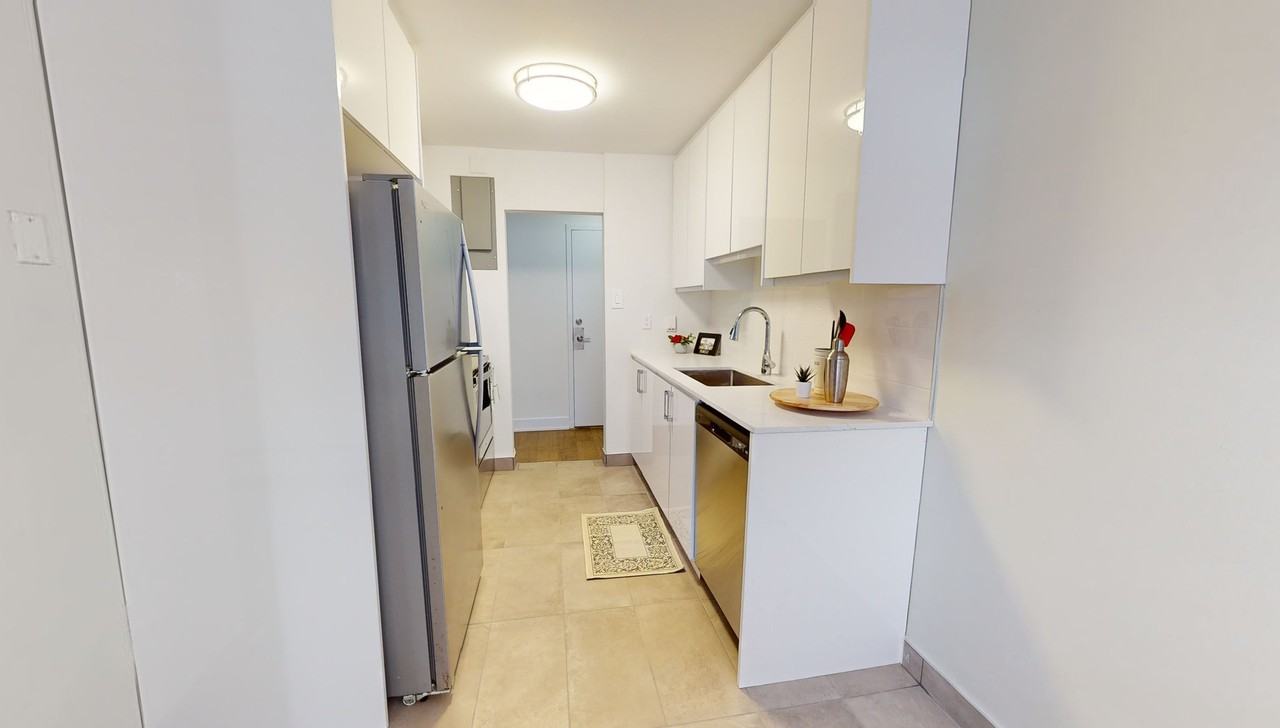 Gordon Avenue - Photo 6 of 14