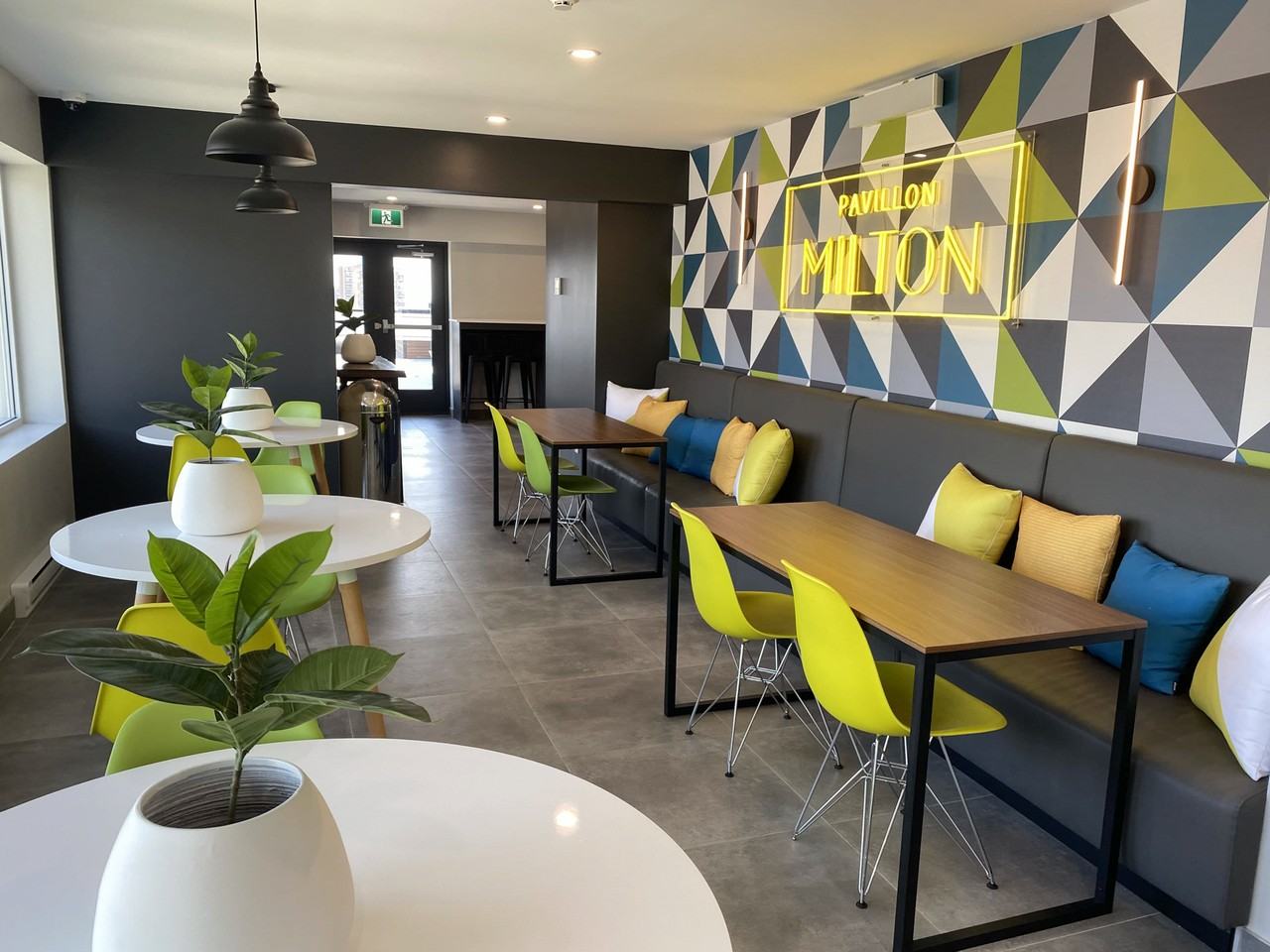 625 Milton - Photo 5 of 33