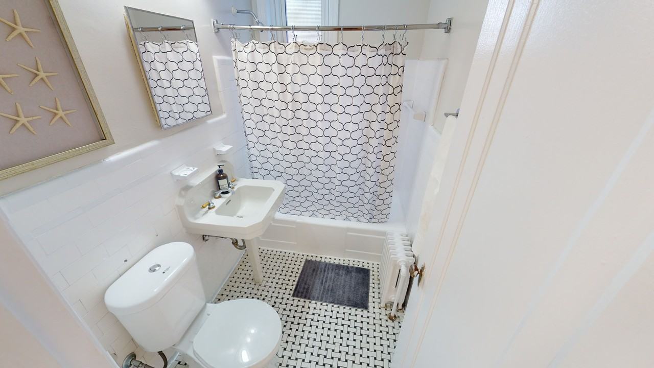 225 MacLaren - Photo 7 of 14