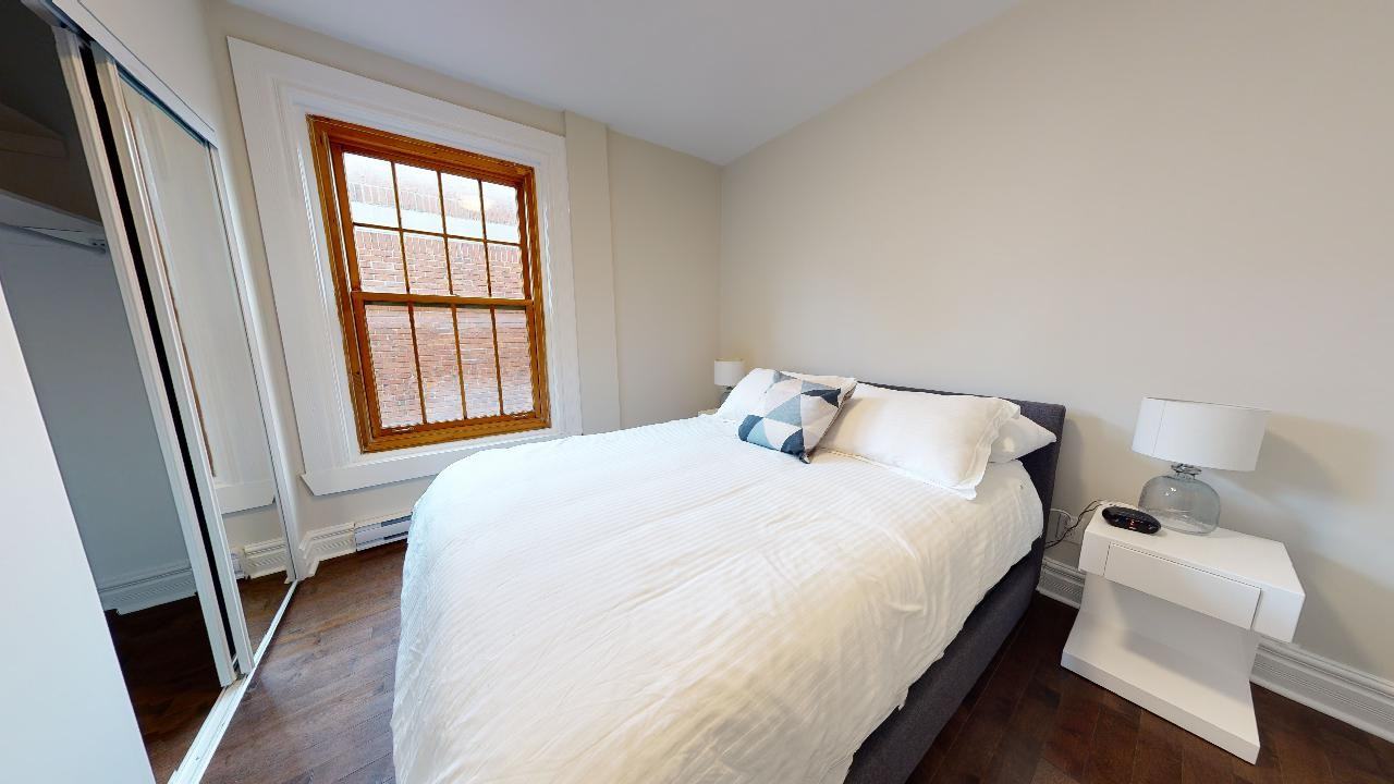 4560 Sainte-Catherine - Photo 4 of 12