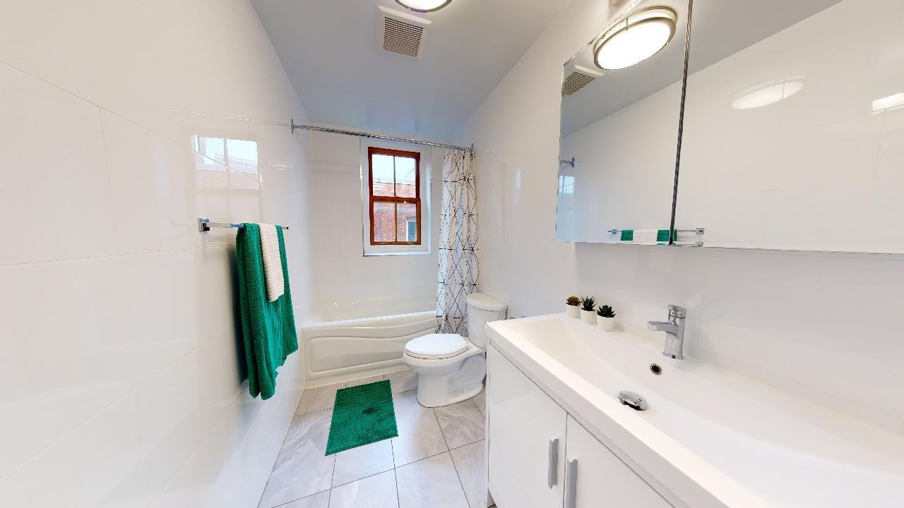 4560 Sainte-Catherine - Photo 6 of 10
