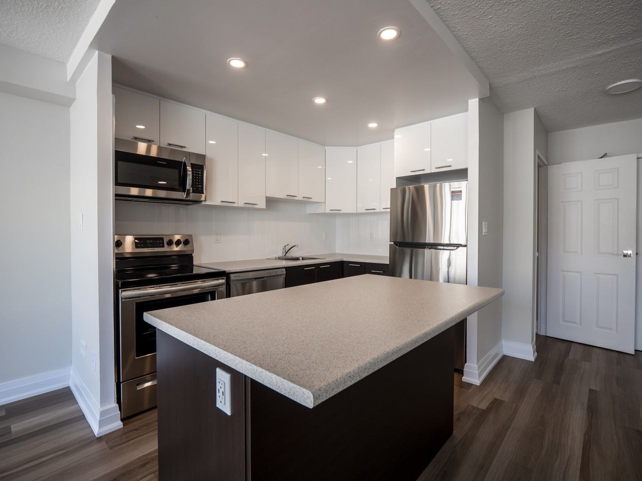 378 Vine - Photo 3 of 19